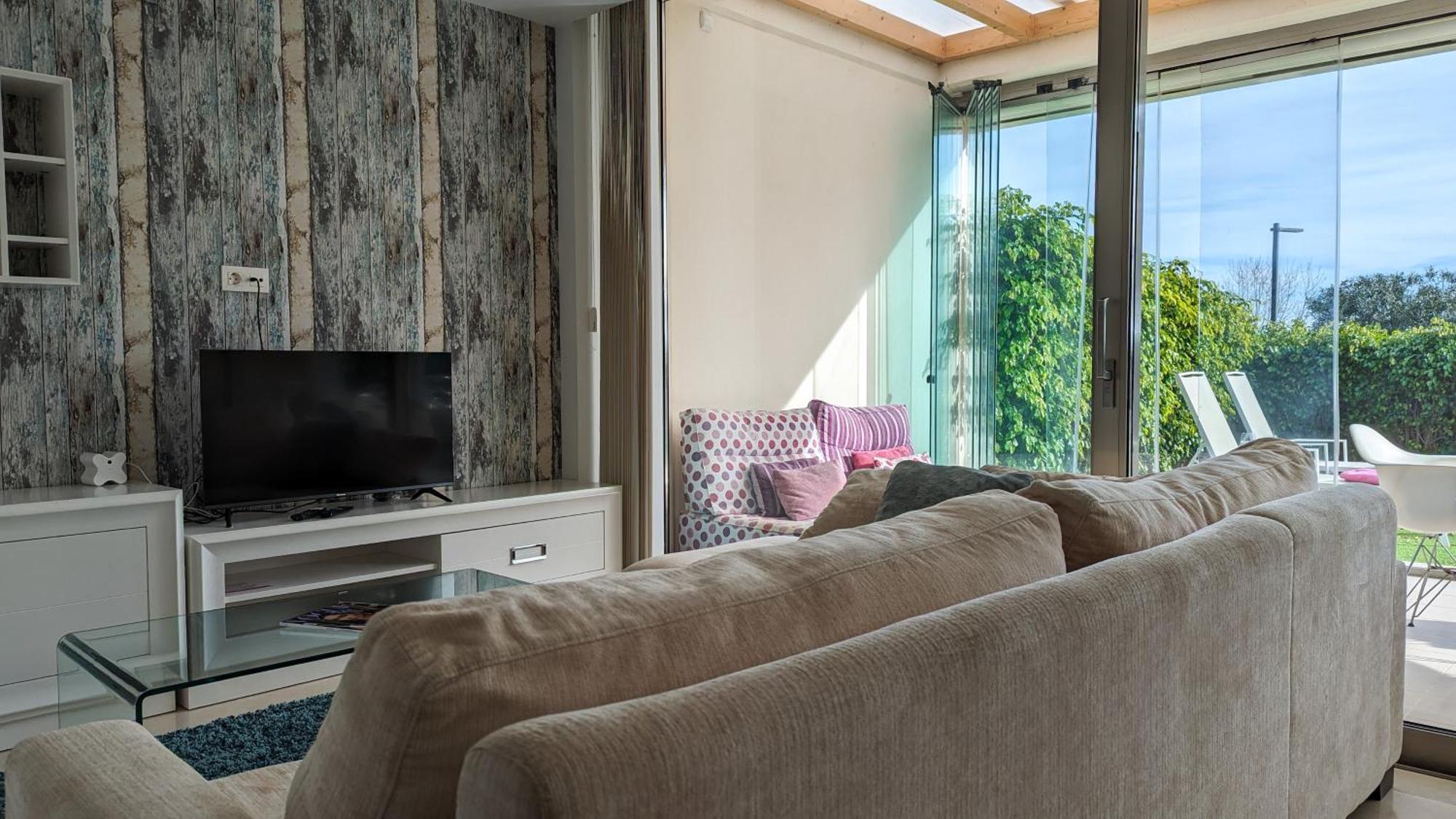 Paradise Beachfront Luxury Villa Вилахойоса Екстериор снимка